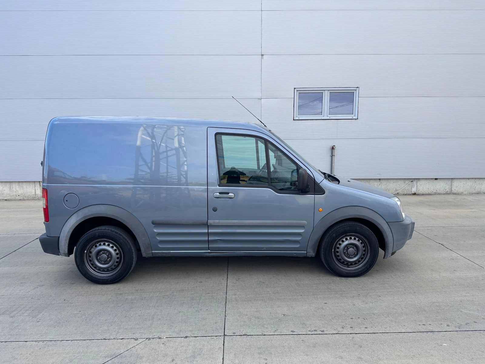 Ford Connect 1.8 TDCI, снимка 2 - Автомобили и джипове - 56172346