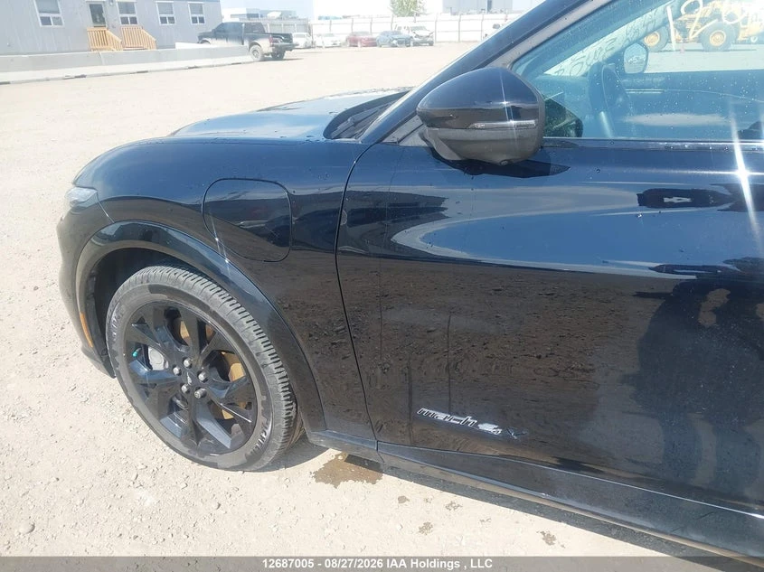 Ford Mustang Mach-E Premium, снимка 6 - Автомобили и джипове - 56443925