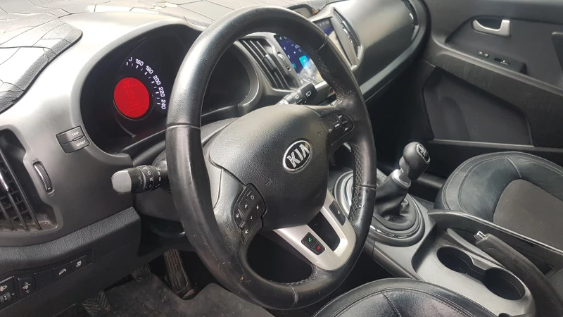 Kia Sportage 2.0GRDI, снимка 12 - Автомобили и джипове - 52465883
