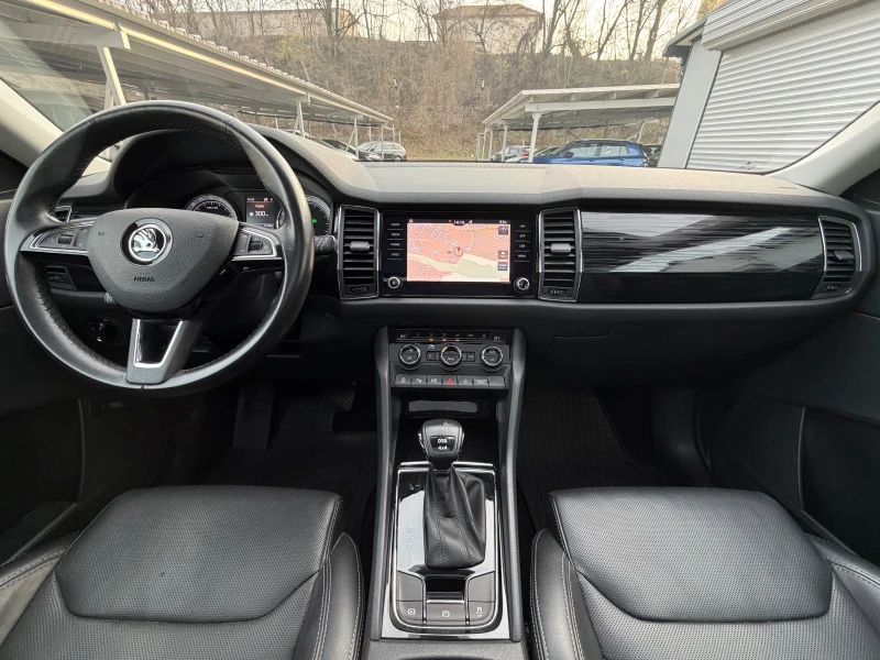 Skoda Kodiaq 2.0TDI* DSG* 4x4* FULL* 190ks* PANORAMA, снимка 11 - Автомобили и джипове - 52844475