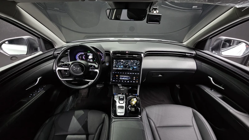 Hyundai Tucson 1.6T/4x4/Пълна сервизна история !!!, снимка 6 - Автомобили и джипове - 53442711