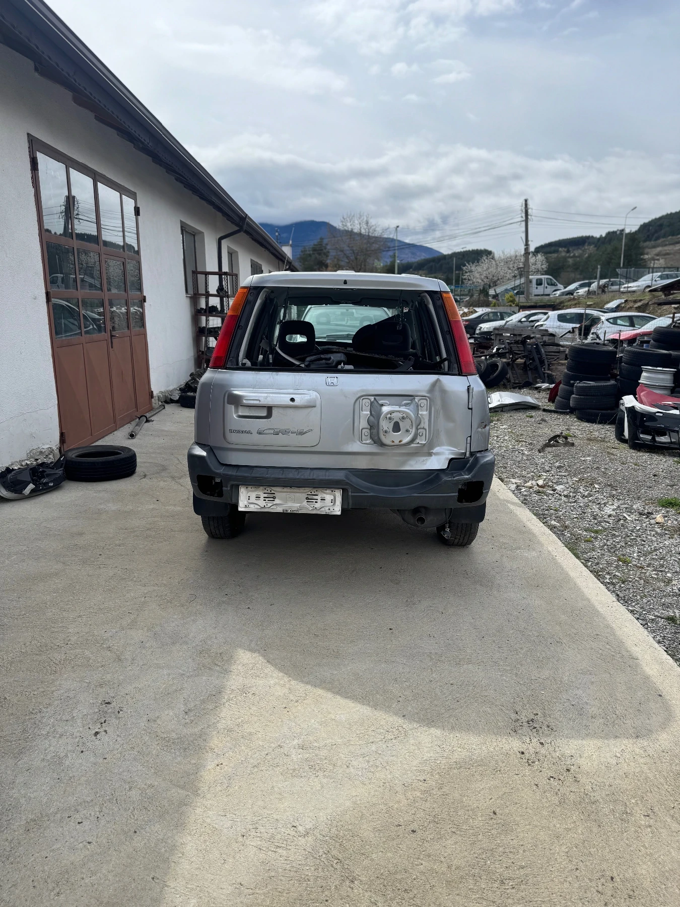 Honda Cr-v 2.0i 128/141 - изображение 4