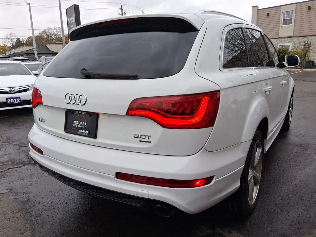 Audi Q7 * АВТО КРЕДИТ* ЦЕНА ДО БГ * СЕРВИЗНА ИСТОРИЯ *  - изображение 6