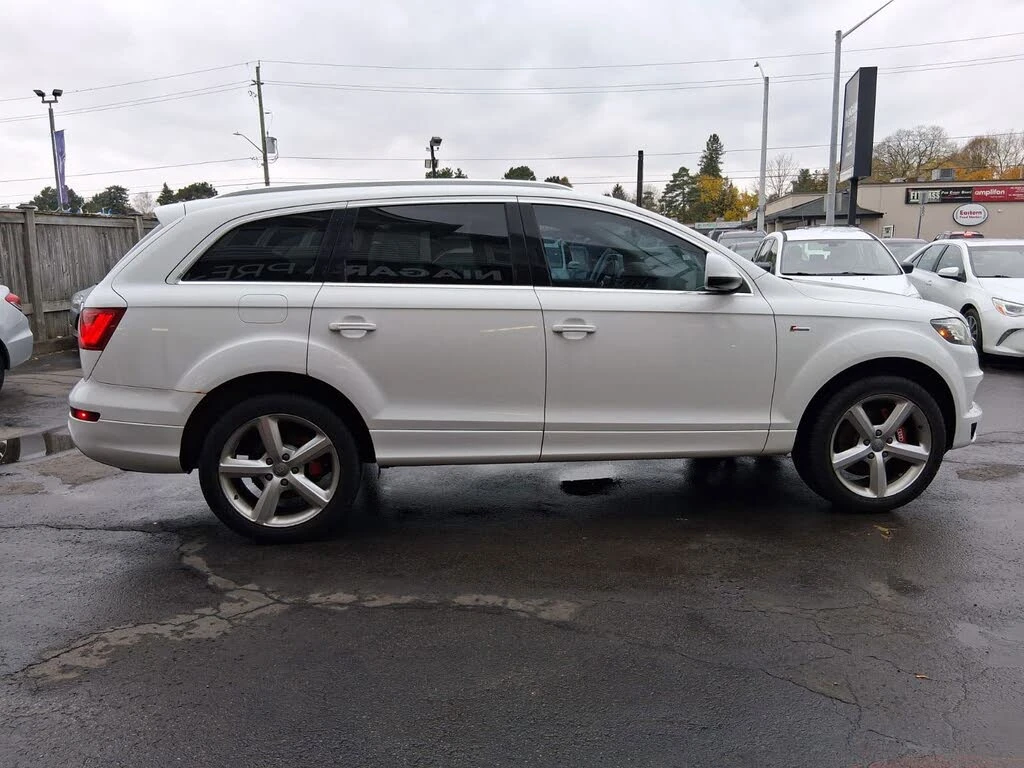 Audi Q7 * АВТО КРЕДИТ* ЦЕНА ДО БГ * СЕРВИЗНА ИСТОРИЯ *  - изображение 8