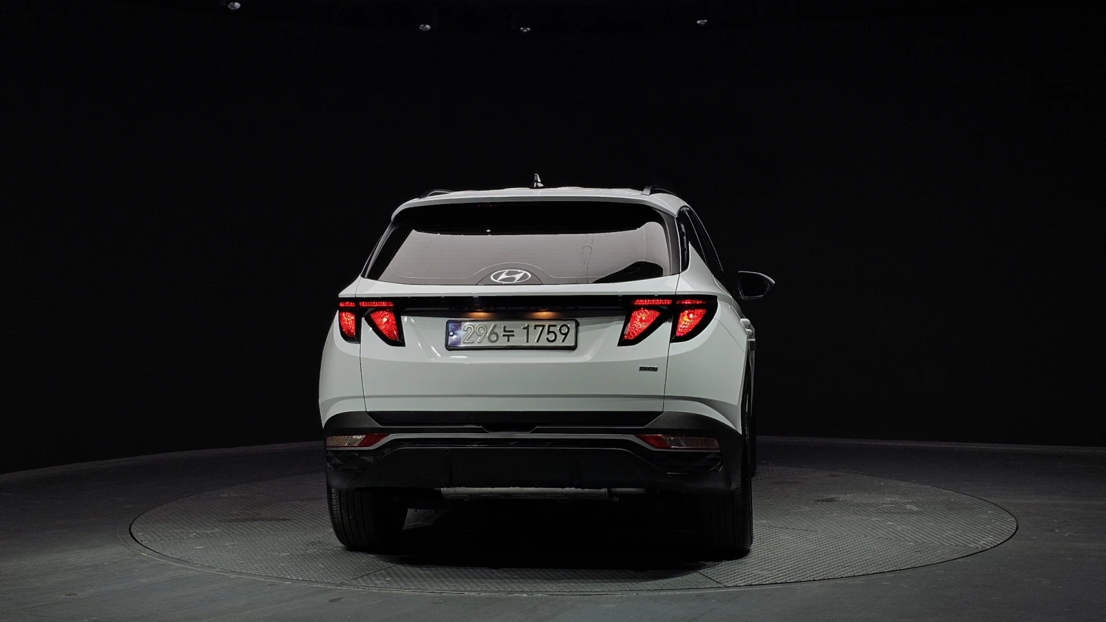 Hyundai Tucson 1.6T/4x4/Пълна сервизна история !!! - изображение 4