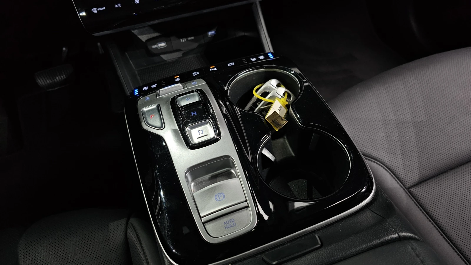 Hyundai Tucson 1.6T/4x4/Пълна сервизна история !!! - изображение 9