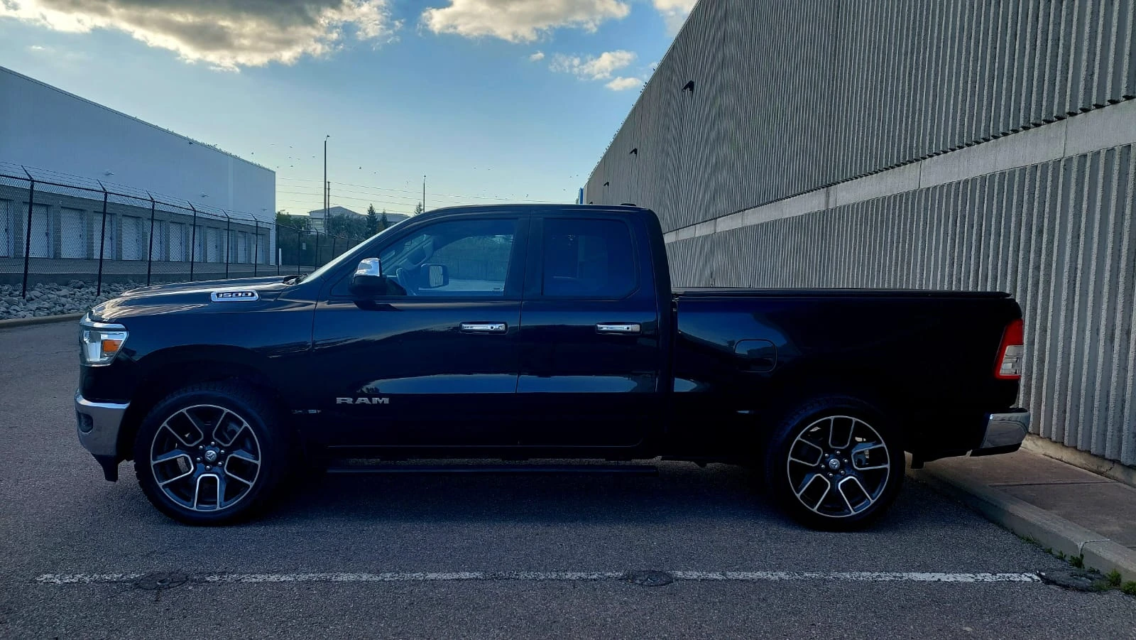 Dodge RAM 1500, снимка 11 - Автомобили и джипове - 54883983