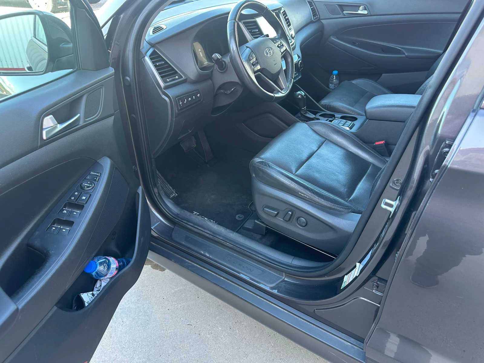 Hyundai Tucson 2.0Crdi 4x4 FULL, X-POSSIBLE, снимка 8 - Автомобили и джипове - 55289407