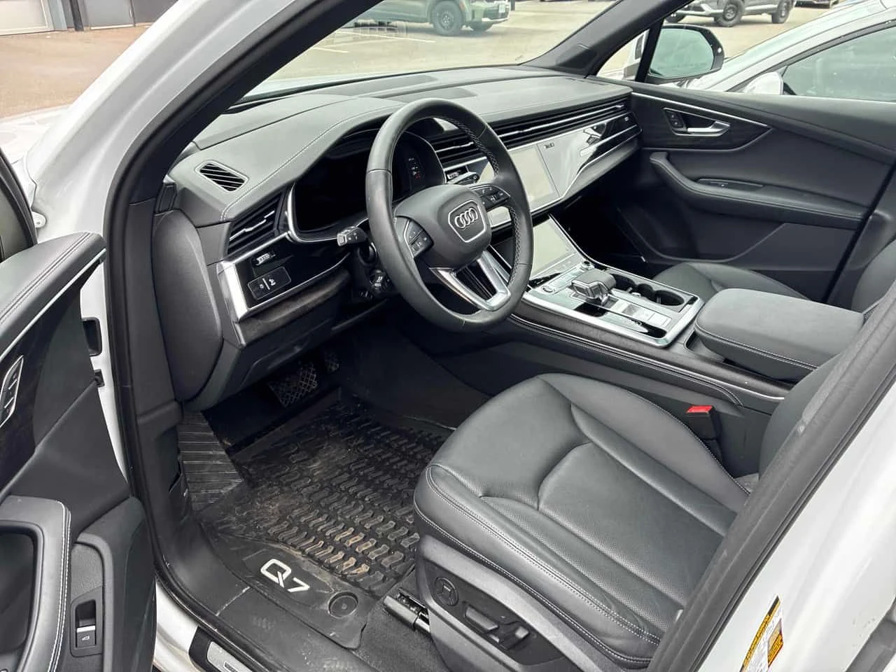 Audi Q7 TECHNIK QUATTRO * 360 КАМЕРА* ОБДУХВАНЕ* ПАНОРАМА*, снимка 7 - Автомобили и джипове - 55458977