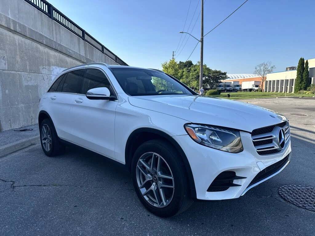 Mercedes-Benz GLC 300 AMG Sport * Панорама * АвтоКредит (ЦЕНА ДО БГ), снимка 8 - Автомобили и джипове - 56187060