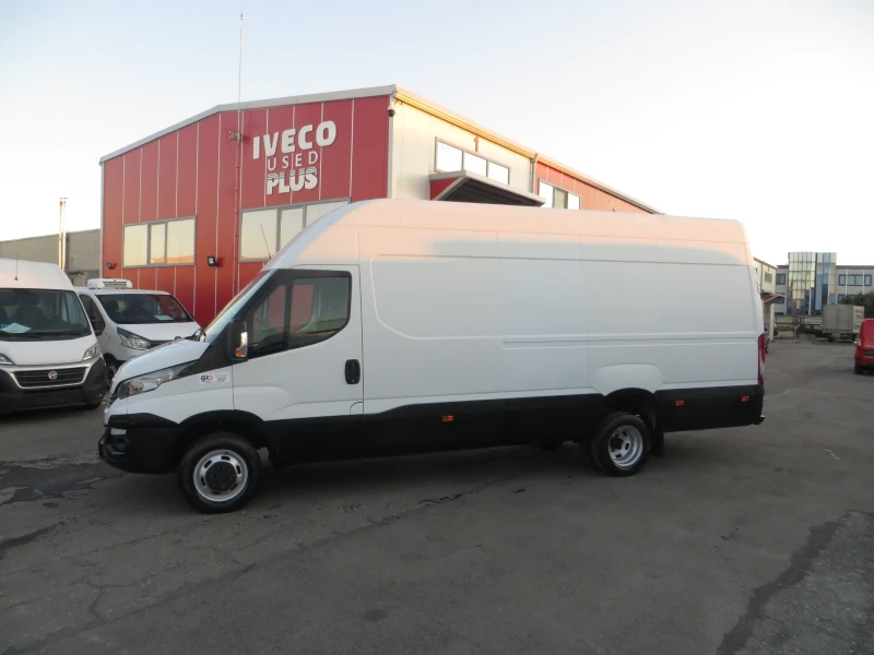 Iveco Daily 50C35 18 куб. м. обем на товарното помещение, снимка 2 - Бусове и автобуси - 47664749