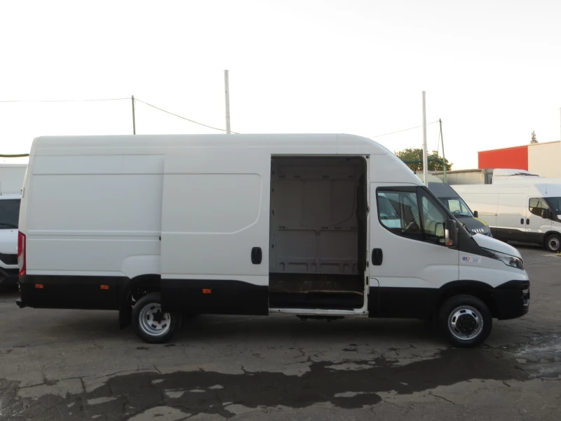 Iveco Daily 50C35 18 куб. м. обем на товарното помещение, снимка 12 - Бусове и автобуси - 47664749