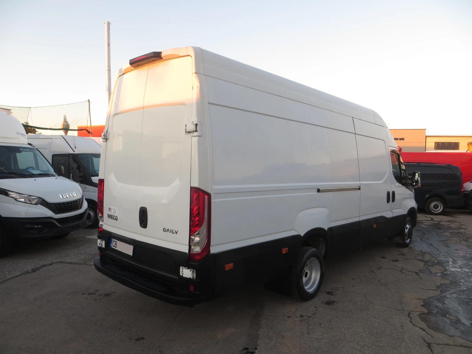 Iveco Daily 50C35 18 куб. м. обем на товарното помещение - изображение 4