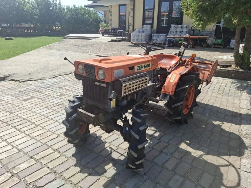 Трактор Kubota B 7000, снимка 3 - Селскостопанска техника - 51603303