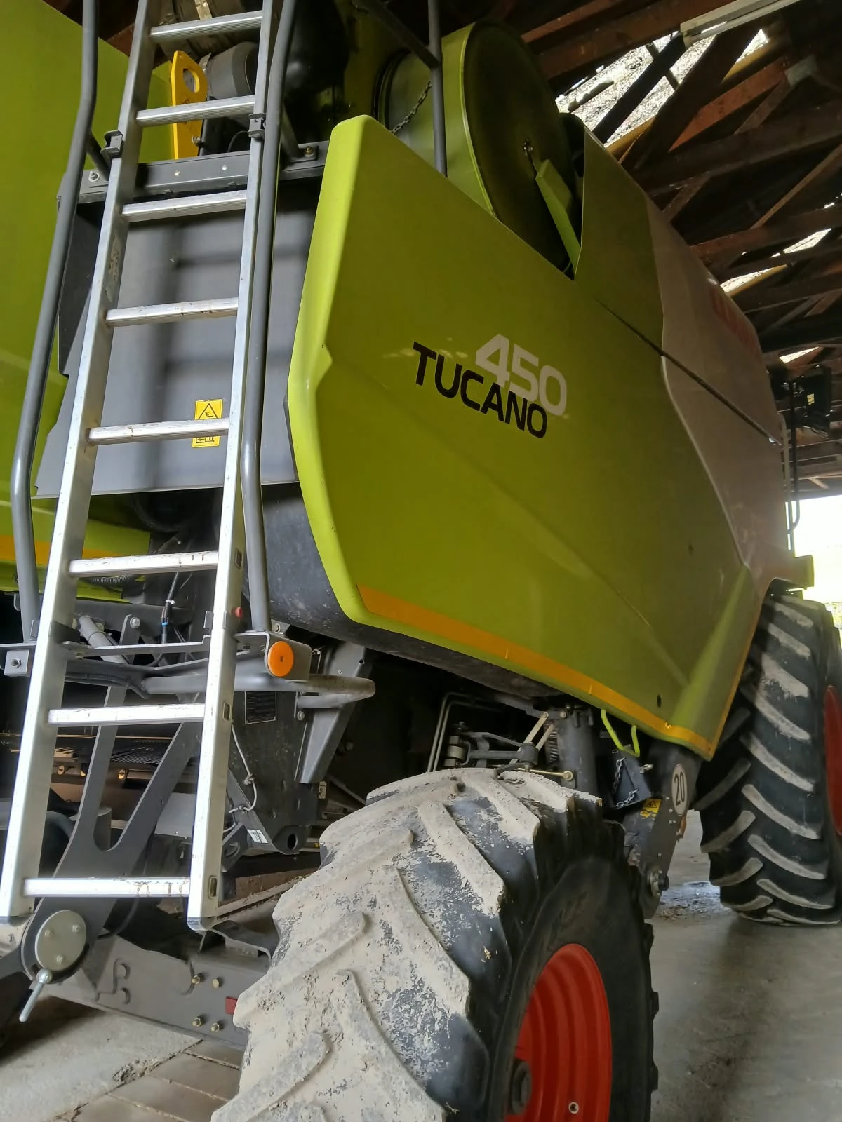 ������� Claas TUCANO 450 + CLAAS VARIO 660 ������ | Mobile.bg � ����������� 6