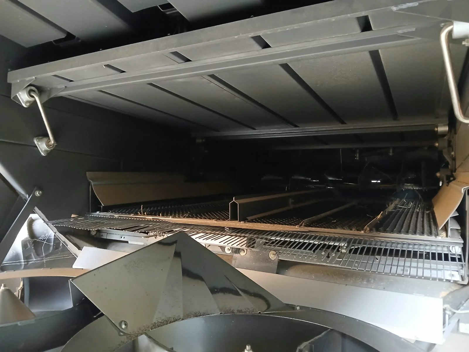������� Claas TUCANO 450 + CLAAS VARIO 660 ������ | Mobile.bg � ����������� 8