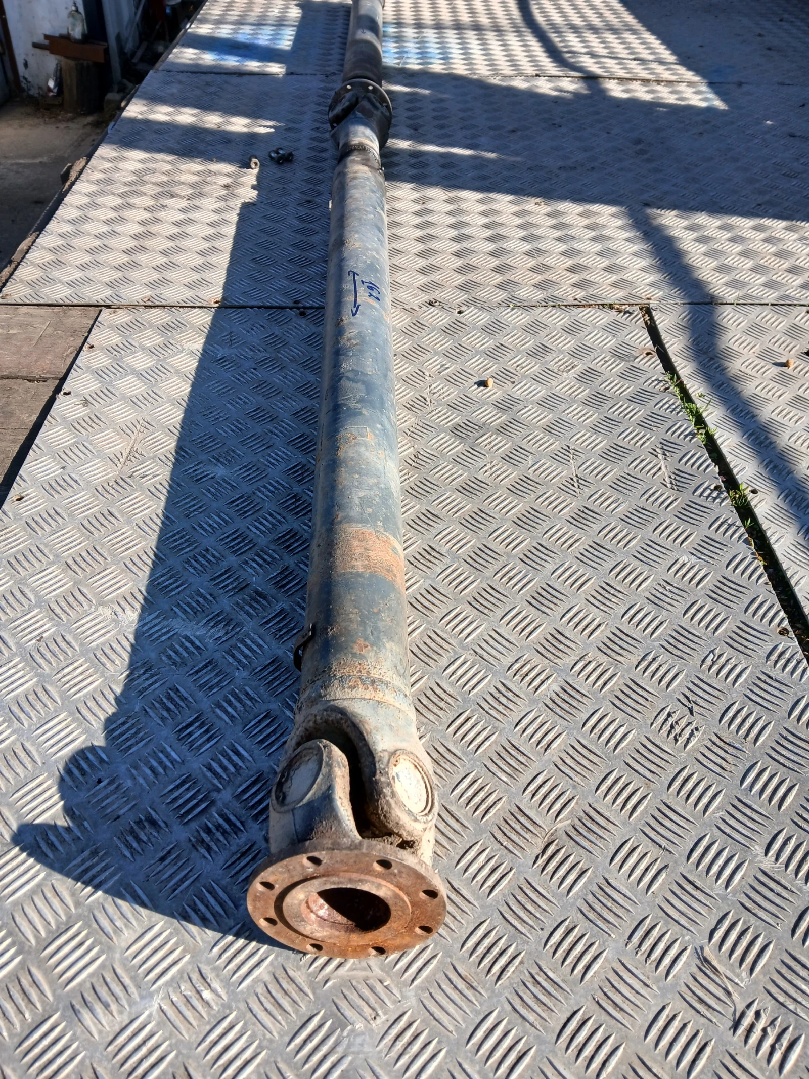 ������ �� �������� 814,817, | Mobile.bg � ����������� 1