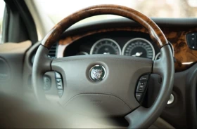 Jaguar S-type 4.2 R SUPERCHARGED V8, снимка 5