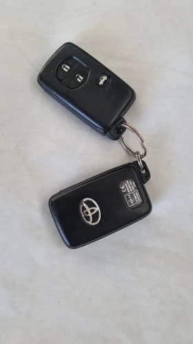 Toyota Avensis 2.2D4D Keyless.Navi.Камера, снимка 16