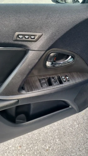 Toyota Avensis 2.2D4D Keyless.Navi.Камера, снимка 14