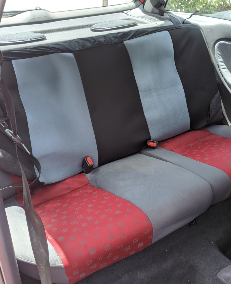 Seat Ibiza 1.9 SDI, снимка 13 - Автомобили и джипове - 45914543