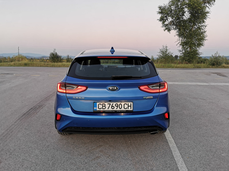 Kia Ceed Executive 1.0 T-GDI Mild-Hybrid(MHEV), снимка 5 - Автомобили и джипове - 46496643