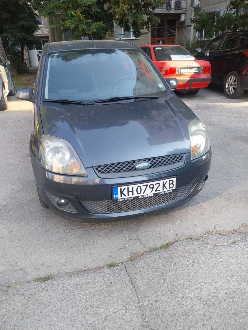 Ford Fiesta, снимка 1 - Автомобили и джипове - 47209678