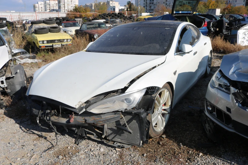 Tesla Model S P85D, снимка 2 - Автомобили и джипове - 47796456