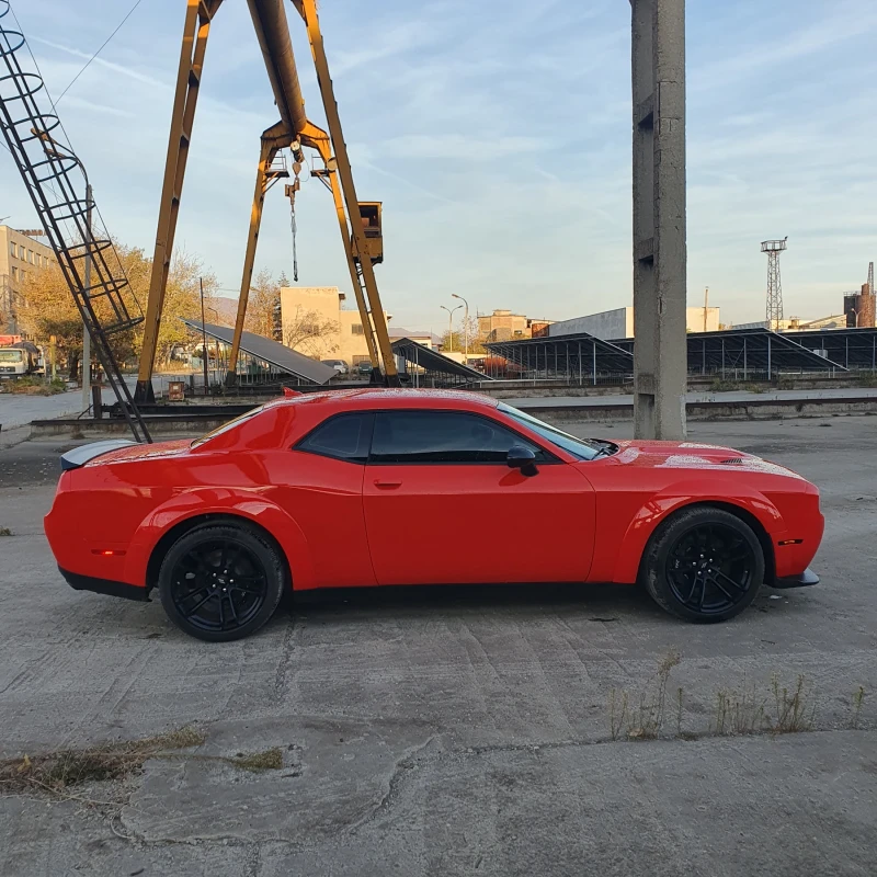 Dodge Challenger 6.4 srt, снимка 1 - Автомобили и джипове - 47815261