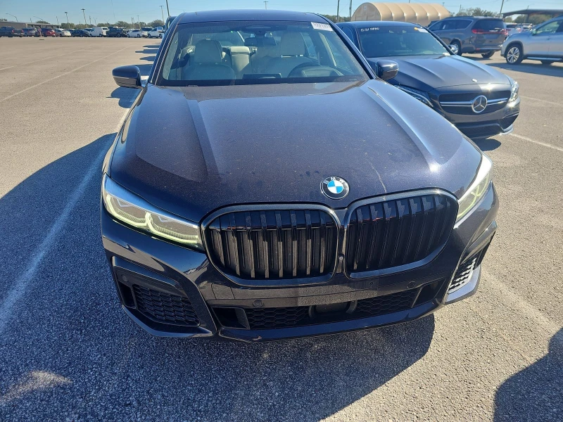 BMW 750 xDrive M SPORT LINE , КРАЙНА ЦЕНА, снимка 2 - Автомобили и джипове - 48619335