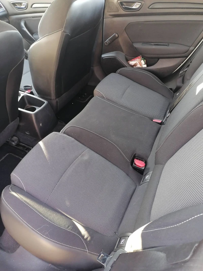 Renault Megane, снимка 10 - Автомобили и джипове - 52677695