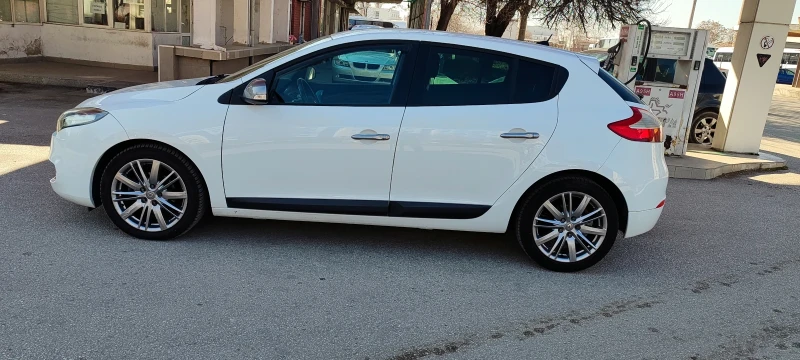 Renault Megane 1.5 dci, снимка 6 - Автомобили и джипове - 49088471