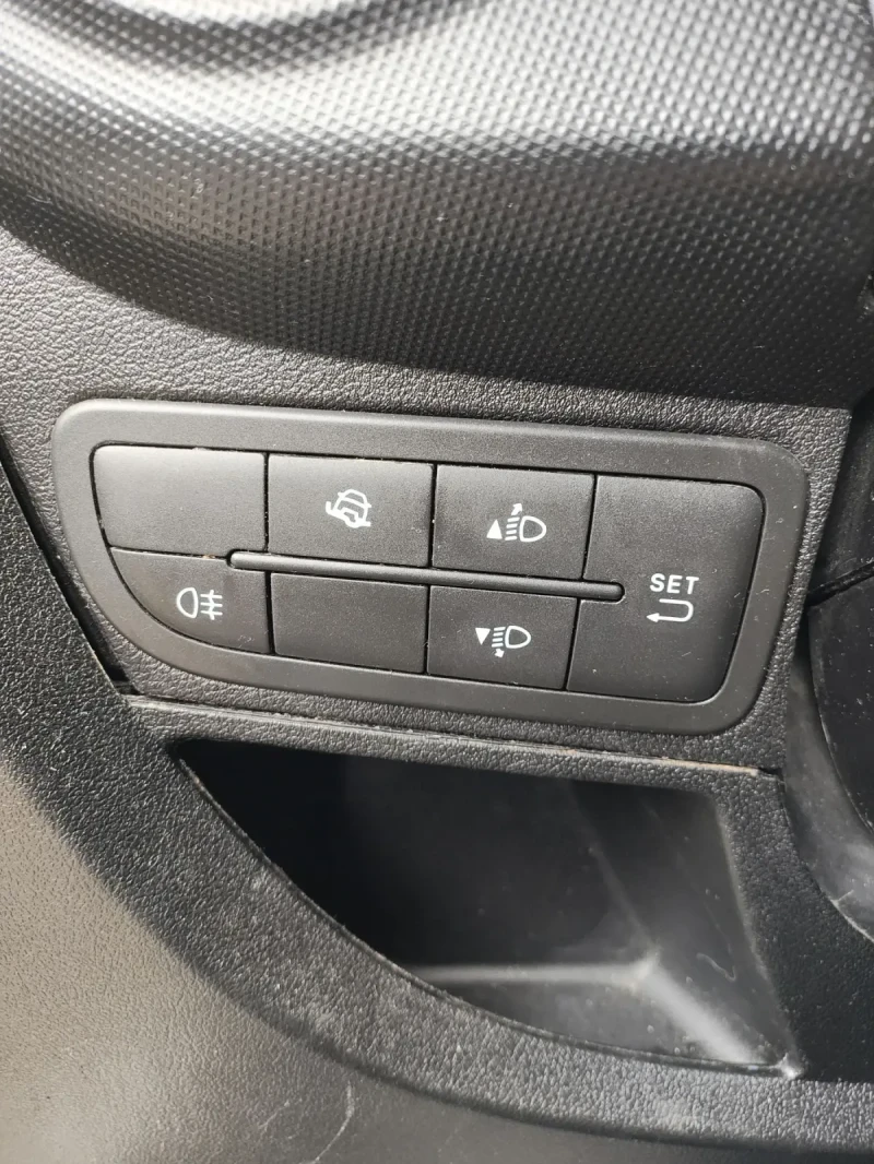 Citroen Nemo 1.4D. 80коня, снимка 7 - Автомобили и джипове - 52308692