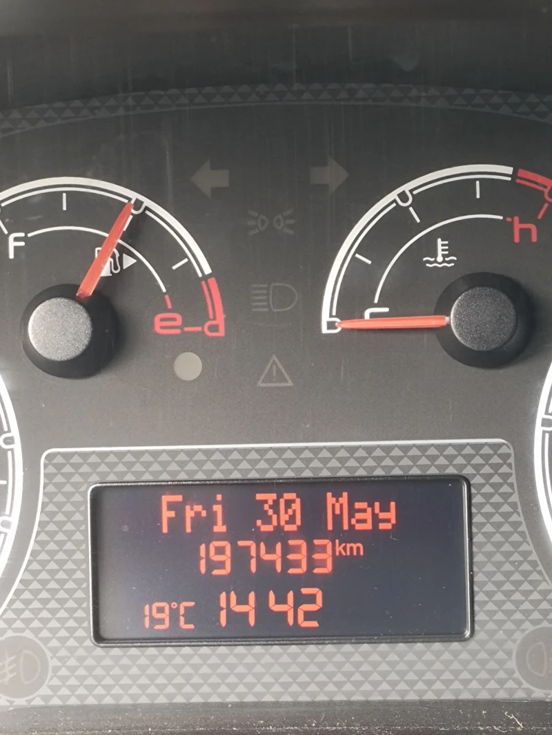 Citroen Nemo 1.4D. 80коня, снимка 6 - Автомобили и джипове - 52308692