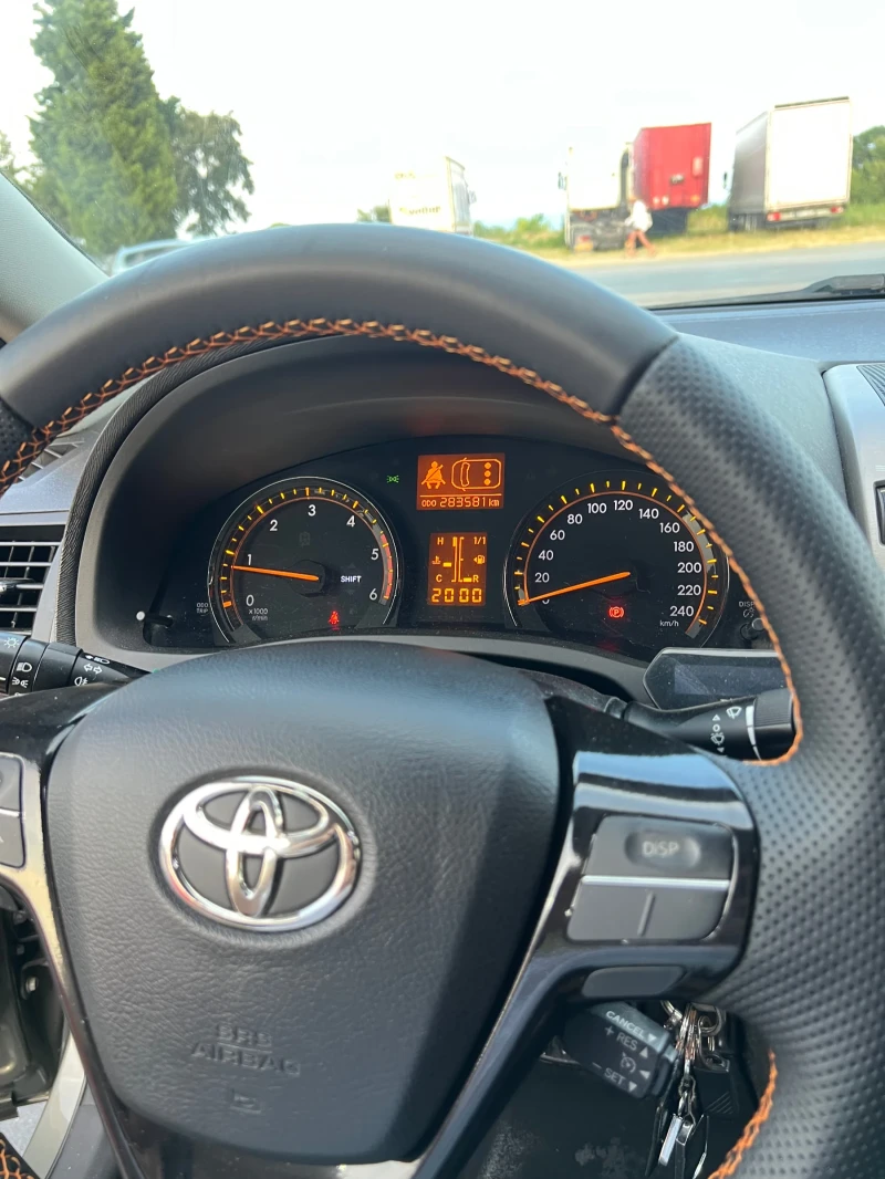 Toyota Avensis 2.0 D4D, снимка 10 - Автомобили и джипове - 51208432
