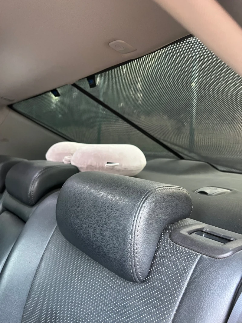 Toyota Avensis 2.0 D4D, снимка 11 - Автомобили и джипове - 51208432