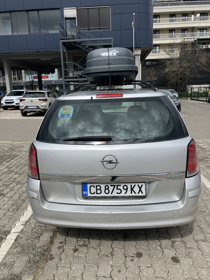 Opel Astra, снимка 3 - Автомобили и джипове - 52047017