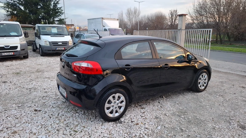 Kia Rio 1.2i газ, снимка 4 - Автомобили и джипове - 52546972