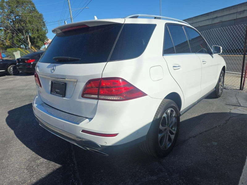 Mercedes-Benz CLC 350, снимка 3 - Автомобили и джипове - 53345641