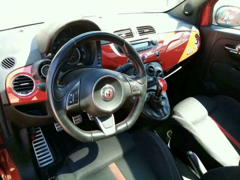 Fiat 500 1.4 TURBO  ABARTH 595 Competizione, снимка 15 - Автомобили и джипове - 29027829