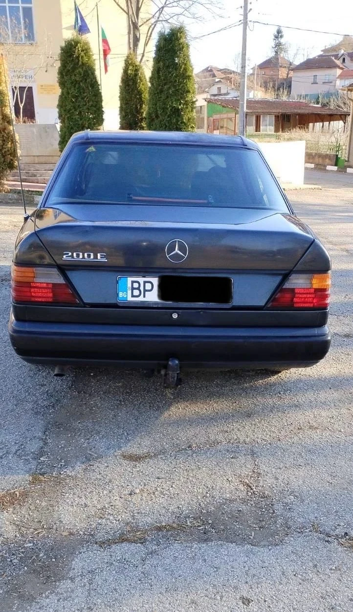 Mercedes-Benz 124, снимка 3 - Автомобили и джипове - 48146564