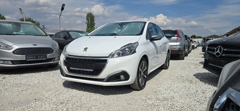 Peugeot 208 1.2 BENZIN NAVI CAMERA CAR PLAY 130000км 100% - 11450 лв. - 95493853 1