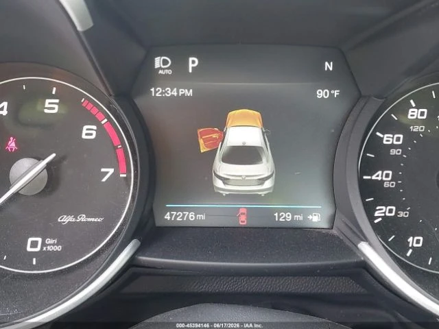 Alfa Romeo Giulia * TI* AWD* КОЖА* ПОДГРЕВ* NAVI* LED* , снимка 14 - Автомобили и джипове - 55130197