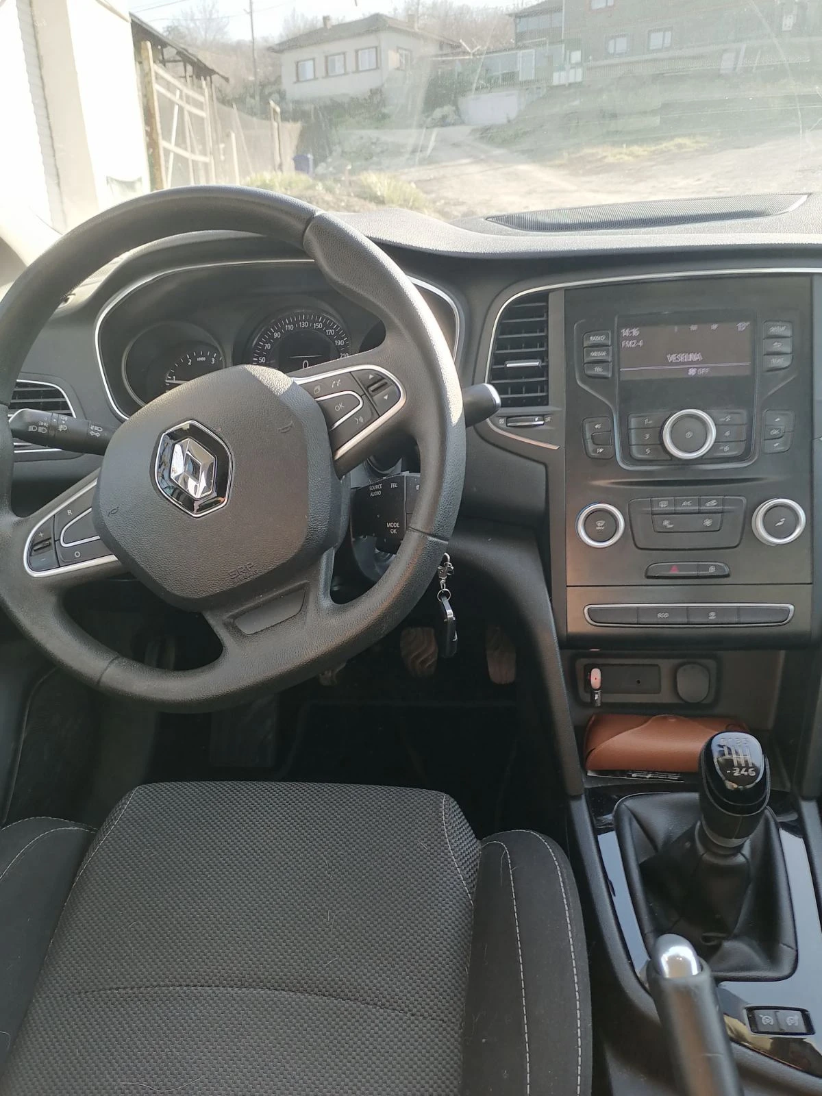 Renault Megane | Mobile.bg — изображение 12
