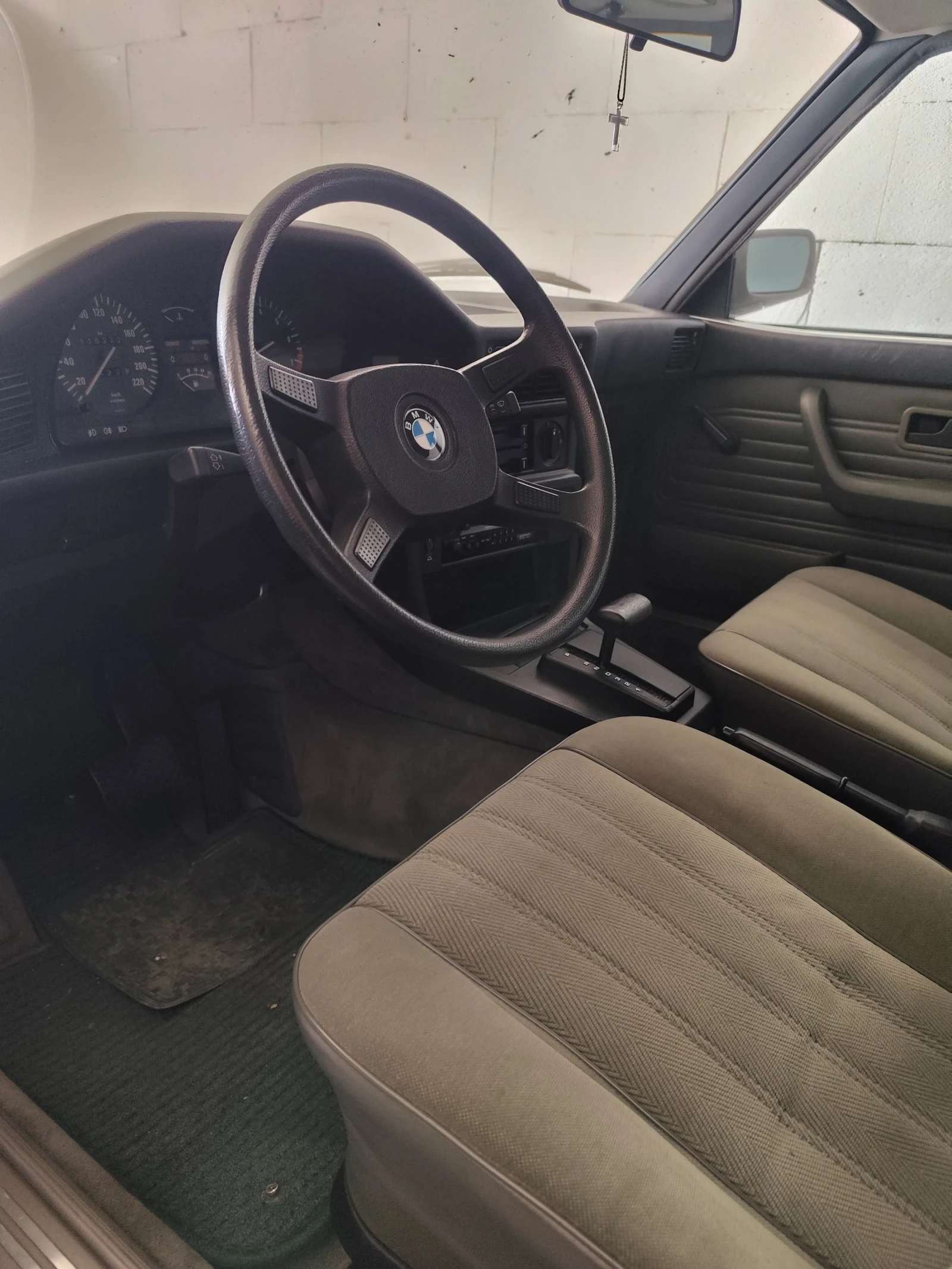 BMW 525 e | Mobile.bg   15