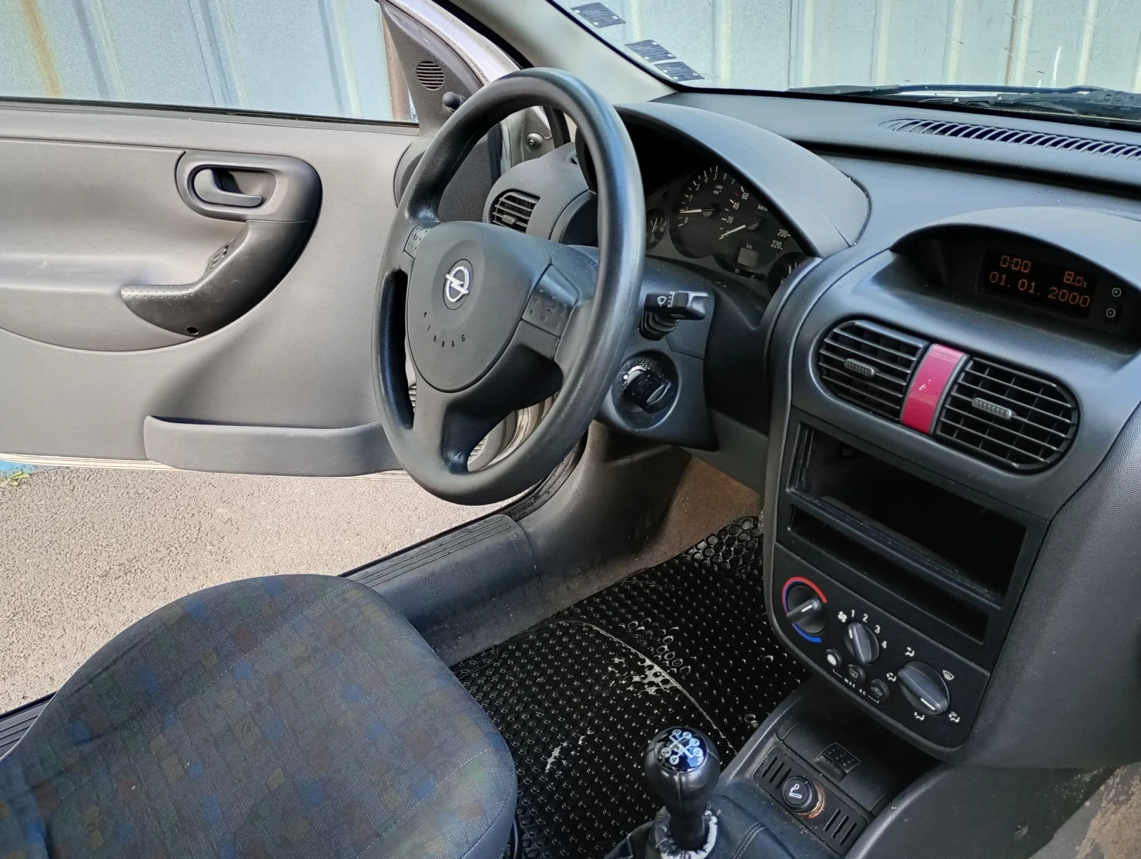 Opel Corsa  - изображение 6