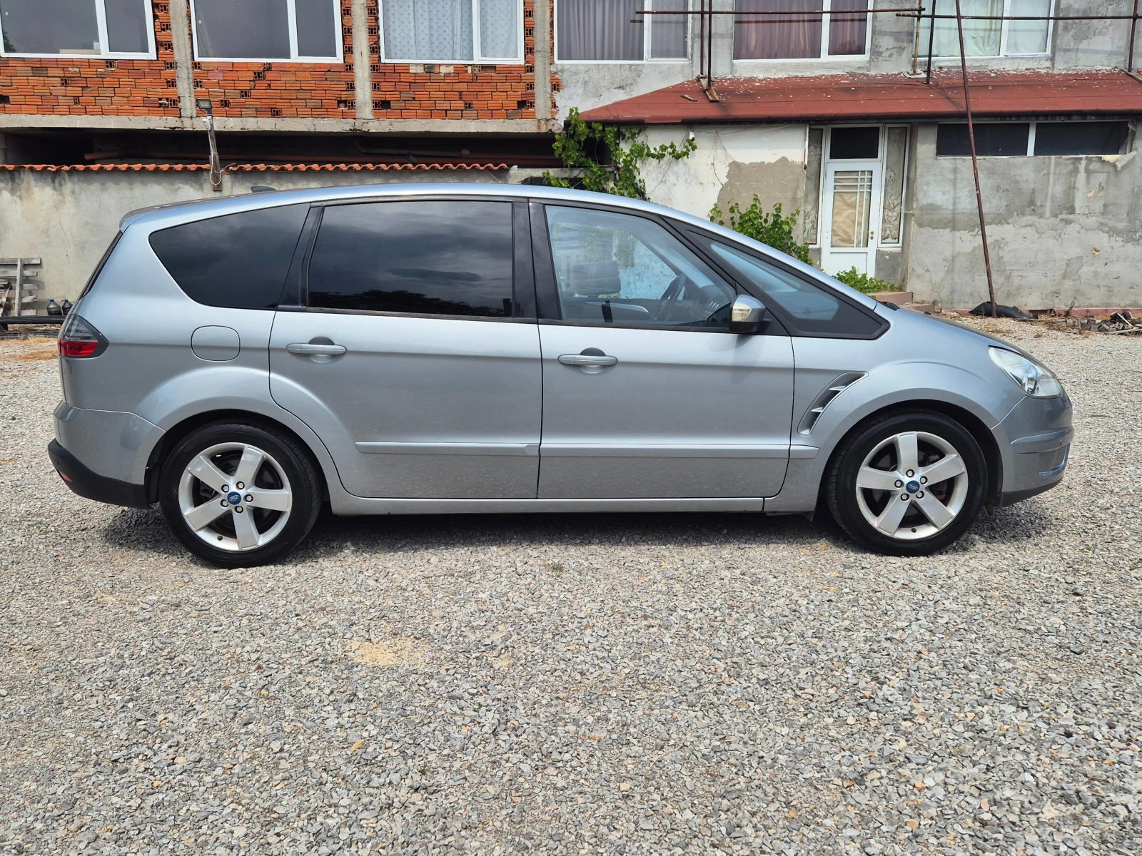 Ford S-Max 7-местен -2.0tdci - изображение 3