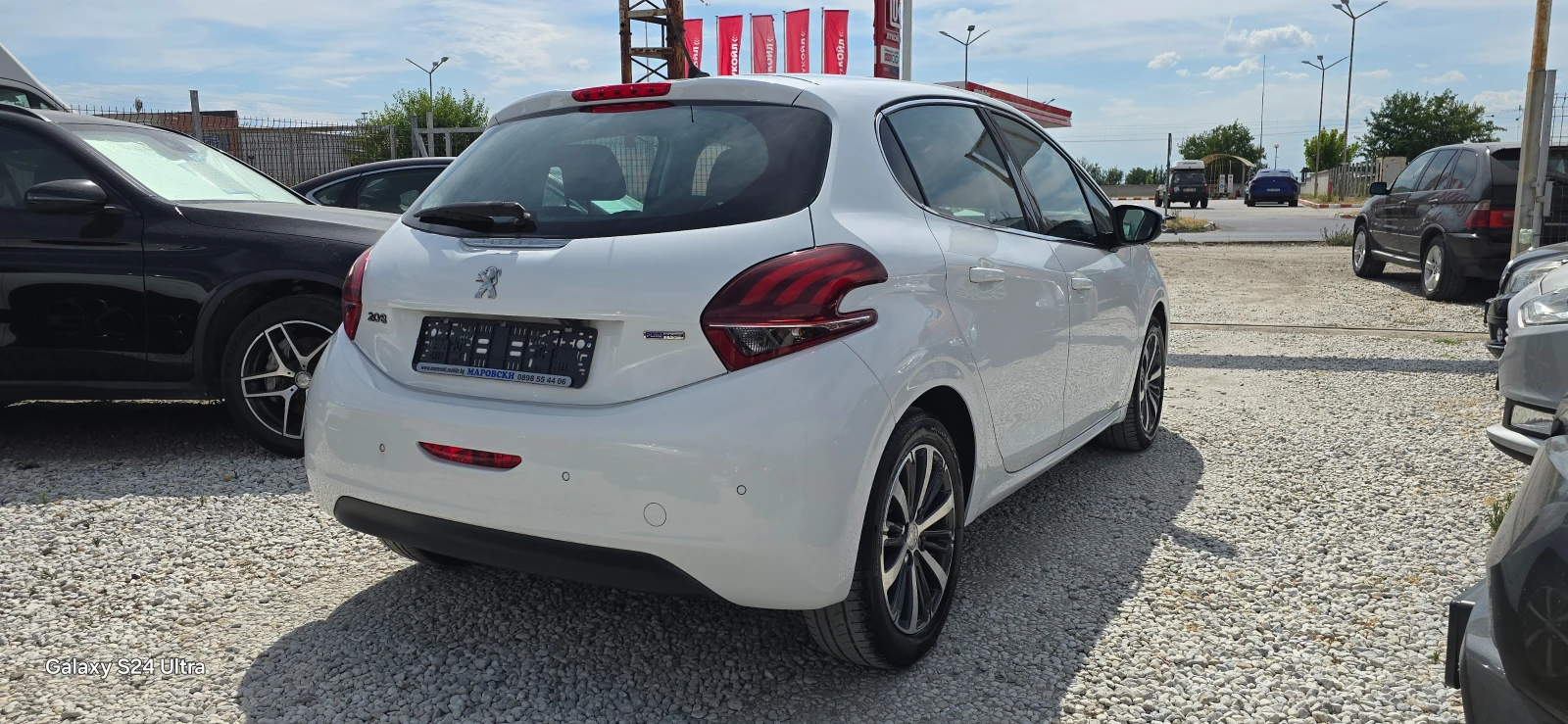 Peugeot 208 1.2 BENZIN NAVI CAMERA CAR PLAY 130000км 100% - изображение 4