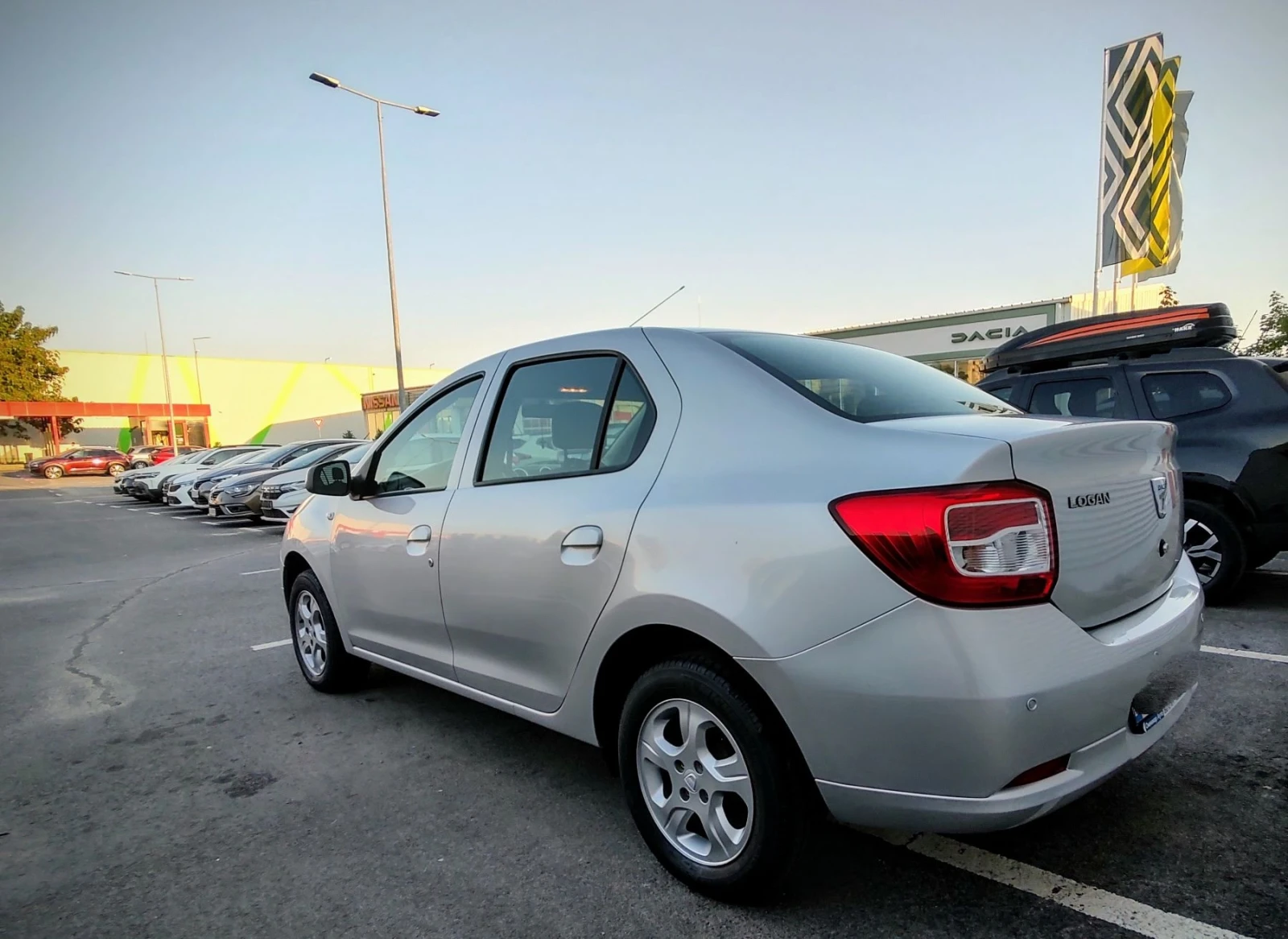 Dacia Logan Lodan II, 1.5 dCi, 90 �.�. 4+ 1 ����� | Mobile.bg � ����������� 4