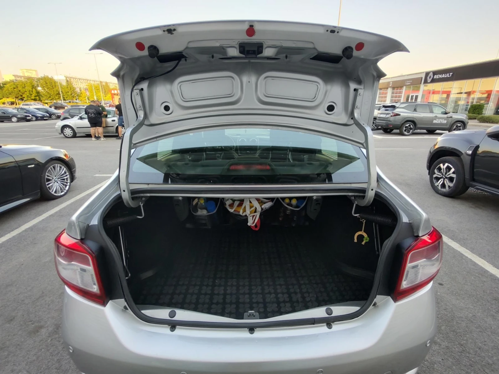 Dacia Logan Lodan II, 1.5 dCi, 90 �.�. 4+ 1 ����� | Mobile.bg � ����������� 8